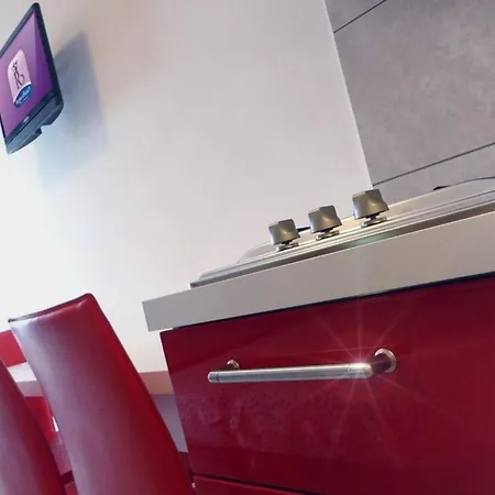 Cozy With Pool-beahost Apartmán