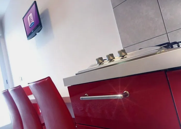 Cozy With Pool-beahost Apartment