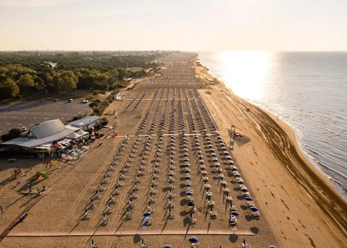 Cozy With Pool-beahost Apartment